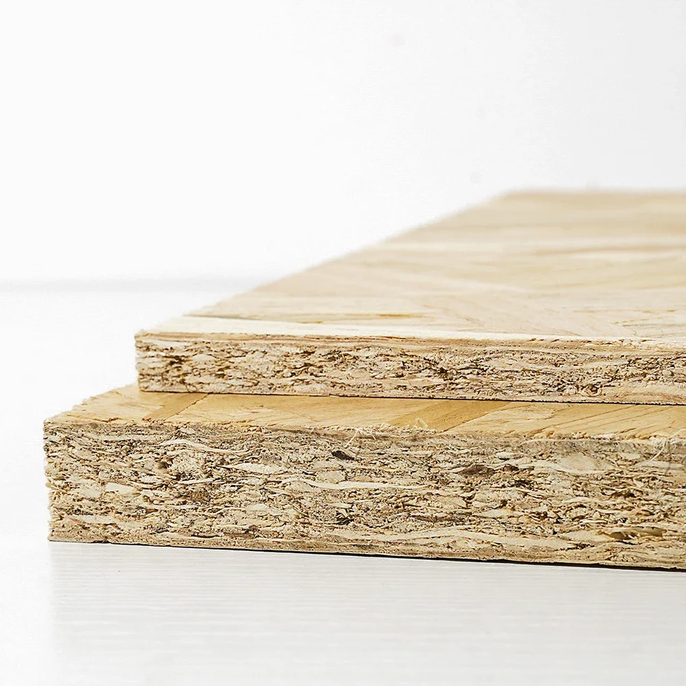 Oriented Strand Board (OSB3) Termite Resistant Custom Size 1220*2440 Plywood Board Finished Surface for Roofing