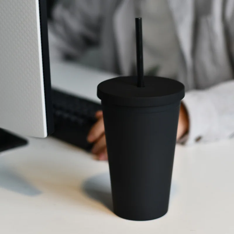 Оптовая продажа, соломенная пластиковая чашка 16 унций, тонкая кружка, кружки для воды, молока, кофе, конфетных цветов, акриловая чашка с соломинкой и крышкой