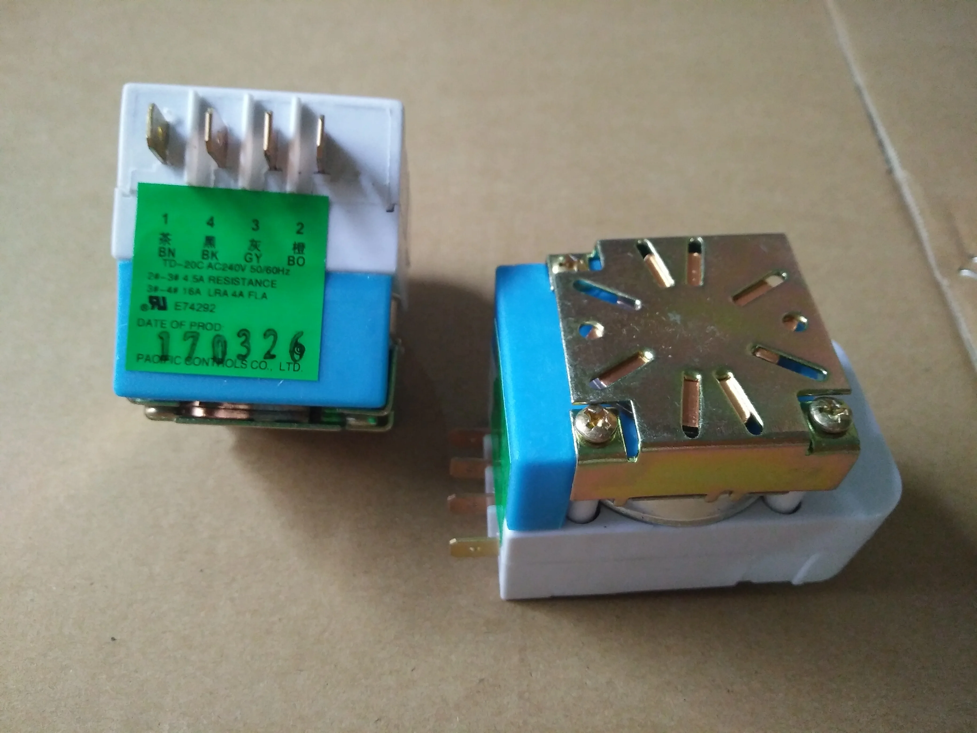 Minuterie De Dégivrage Universelle Sankyo TMDE802ZC1 - 220V - Compatible Daewoo Et Autres Réfrigérateurs - 10