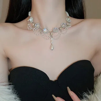Irregular multi-layer diamond embellished Clavicular chain water droplet retro light luxury collarbone sweet high-end necklace