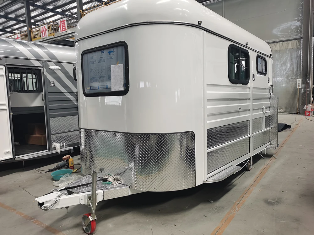 2022 2 Horses Angle Load Horse Trailer With Standard Configuration