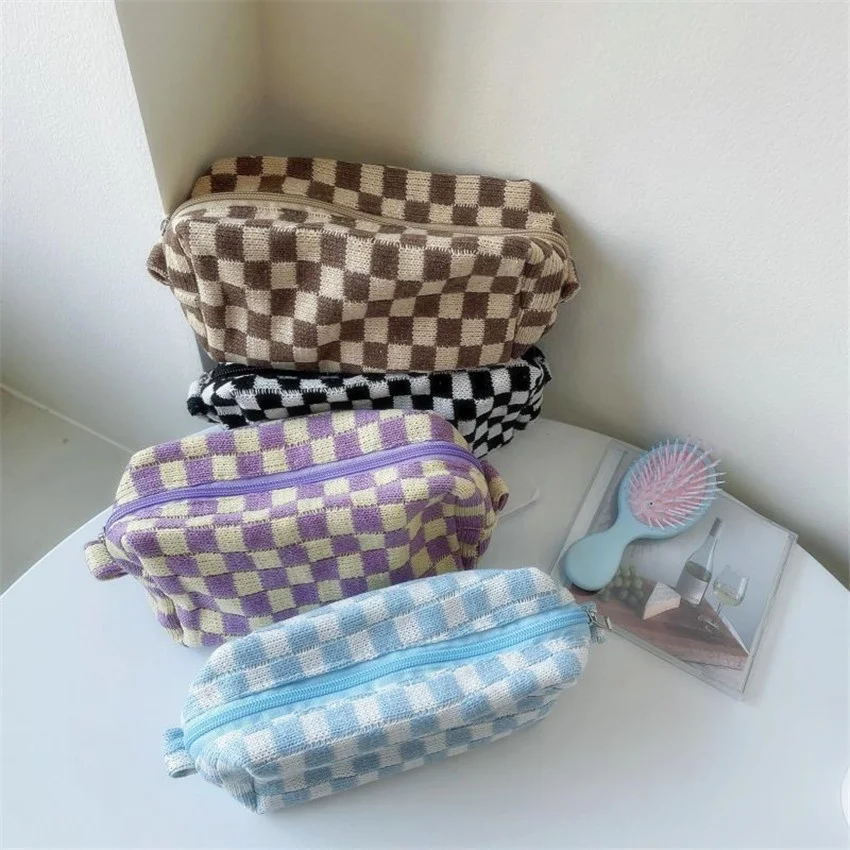 Wholesale Cosmetic Cases Makeup Bags Plaid Beauty Organizer Pouch Korean  Large Capacity Lattice Ins Checkered Makeup Bag For Women Lady From  m.