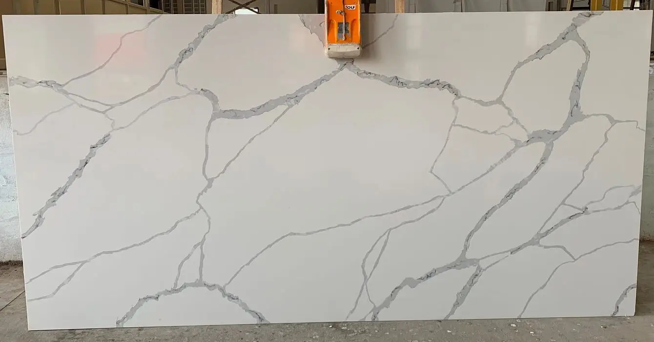 YDSTONE Engineered Quartz Kitchen Countertop White Calacatta Quartz Countertop Stone Slab Artificial Stones manufacture