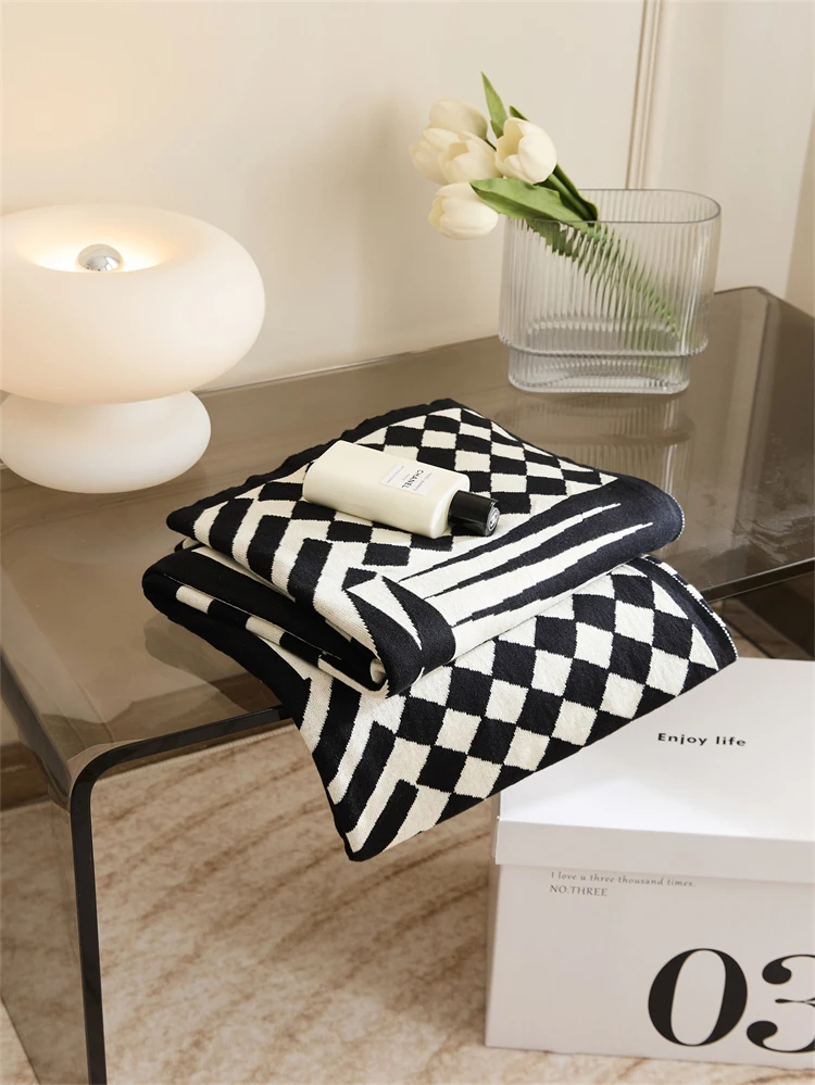 Hot Selling Geometric Jacquard 100% cotton knitted throw blanket for office and travel blanket  BYG supplier