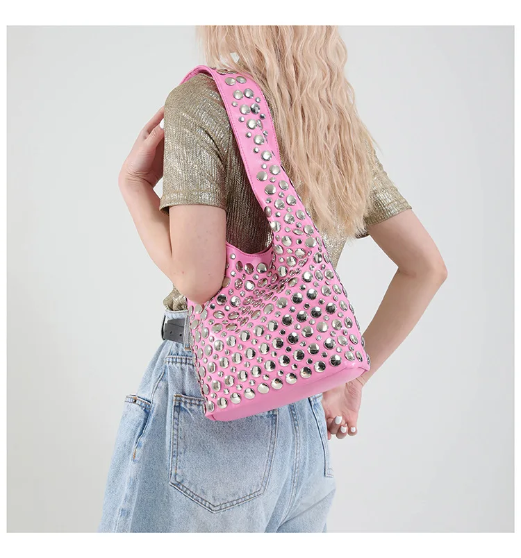 Trendy Vintage Studded Rivet Purses Punk Shoulder Bag for Women Vegan Leather Bucket Designer Underarm Bags