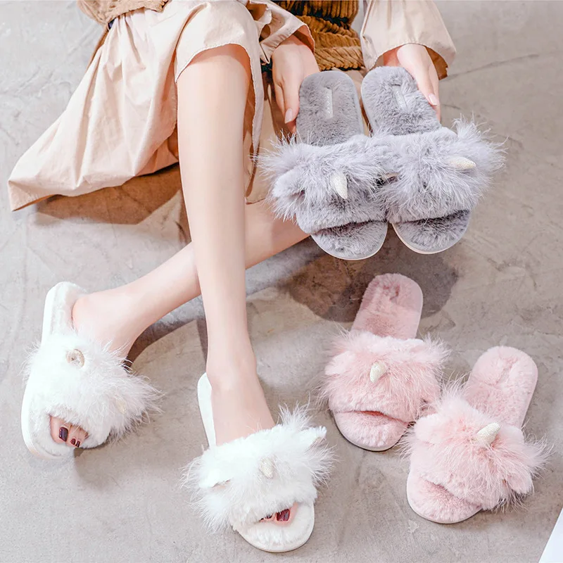 Cixi Aida Nueva Llegada Cuernos Peludo De Piel De Mujer Peludas Zapatillas  Casa Peludo Diapositivas Zapatillas De Piel Para Mujeres - Buy Rosa  Pantuflas,Furry Zapatillas Para Las Mujeres,Zapatillas De Piel Suave Product