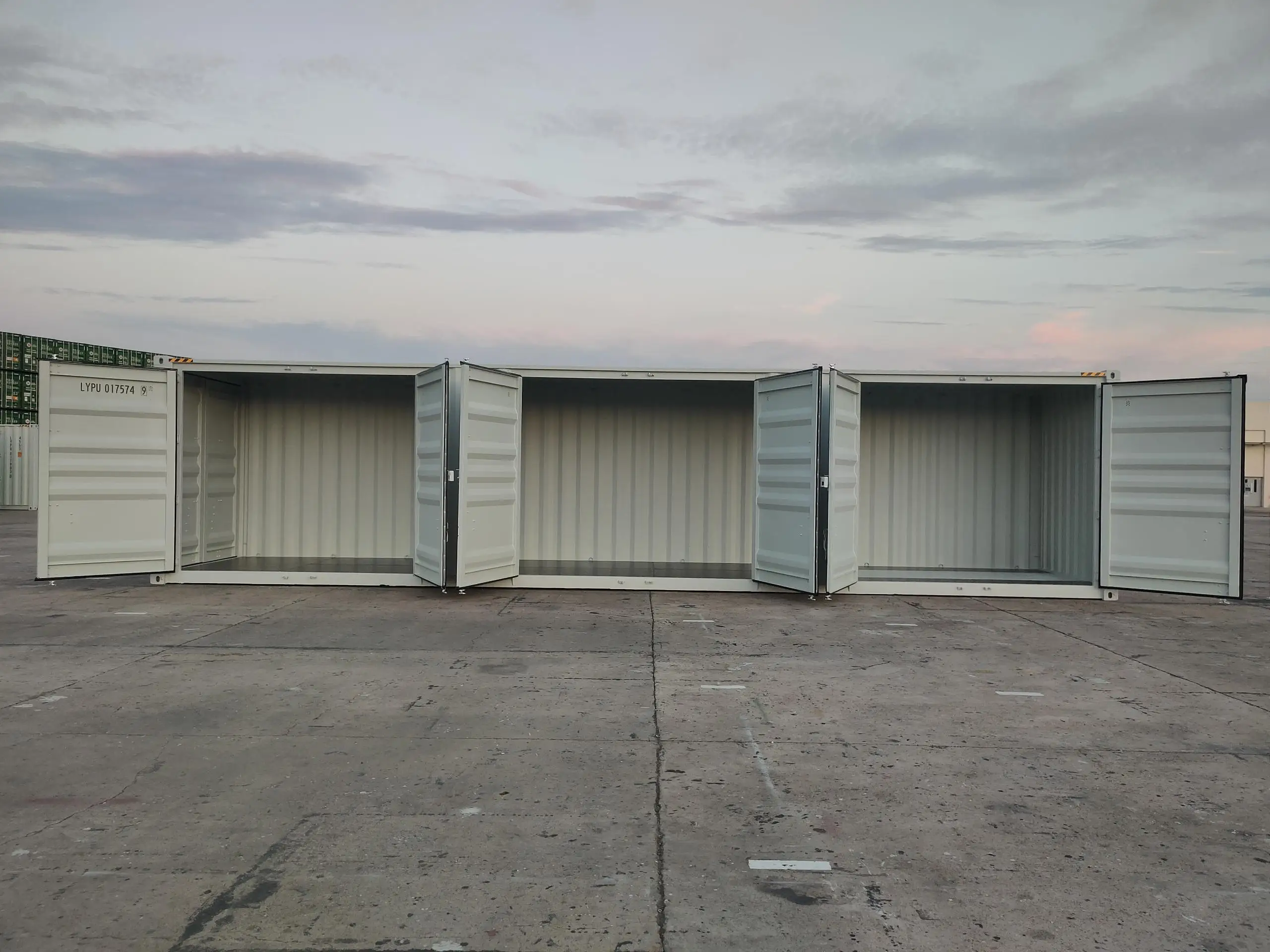 Suihe  40ft SOC Shipping Container With 3 Side Doors
