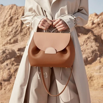 French Popular Bag Women 2023 New Niche Fashion Classic Solid Leather Shoulder Crossbody Bag Handbag