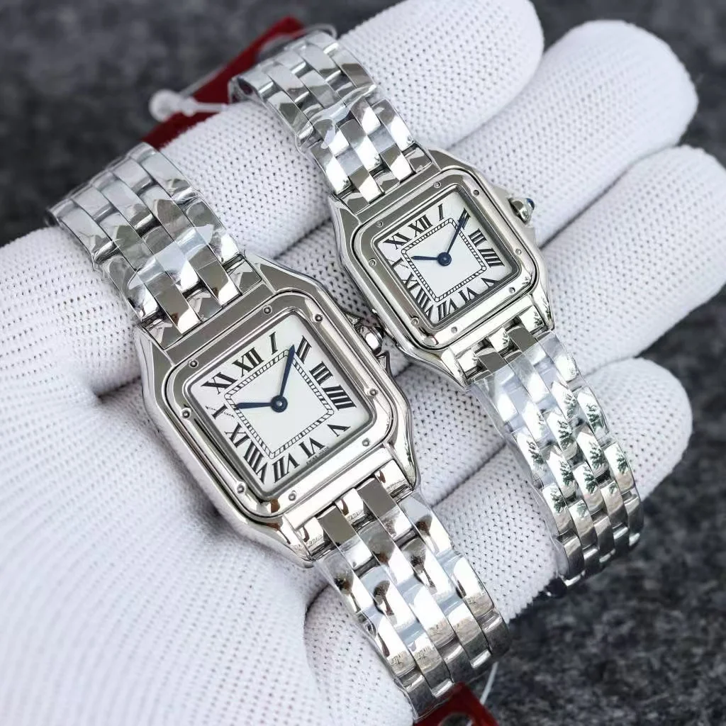 Square Quartz Women's Watch OM-055444