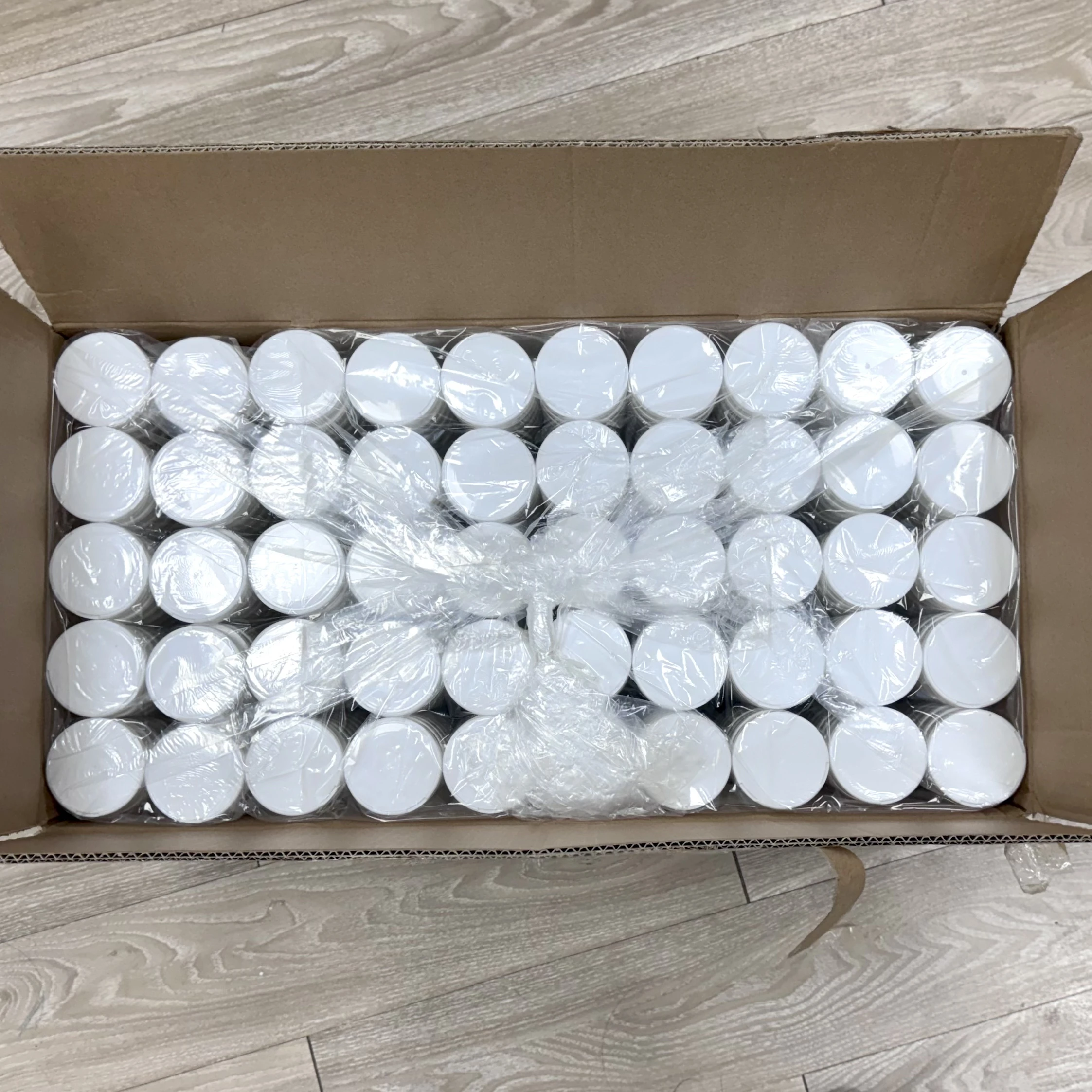 empty pouches for chewing tobacco Plastic Snus Tin,Pp Food Grade Plastic Box,Snus Cans Plastic Jar White Black Transparent Container packed with 200 premium nicotine pouches. Nicotine Pouch vs. Chewing Tobacco
