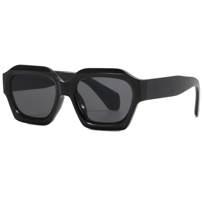 Occhiali Da Sole Grandi Fashion Occhiali Da Sole Shield Borchiati Oversize - Design Futuristico Per Donna, Stile Aviatore (UV400) Occhiali Shield Borchiati Futuristico - Foto 3