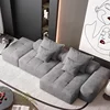 Gris oscuro