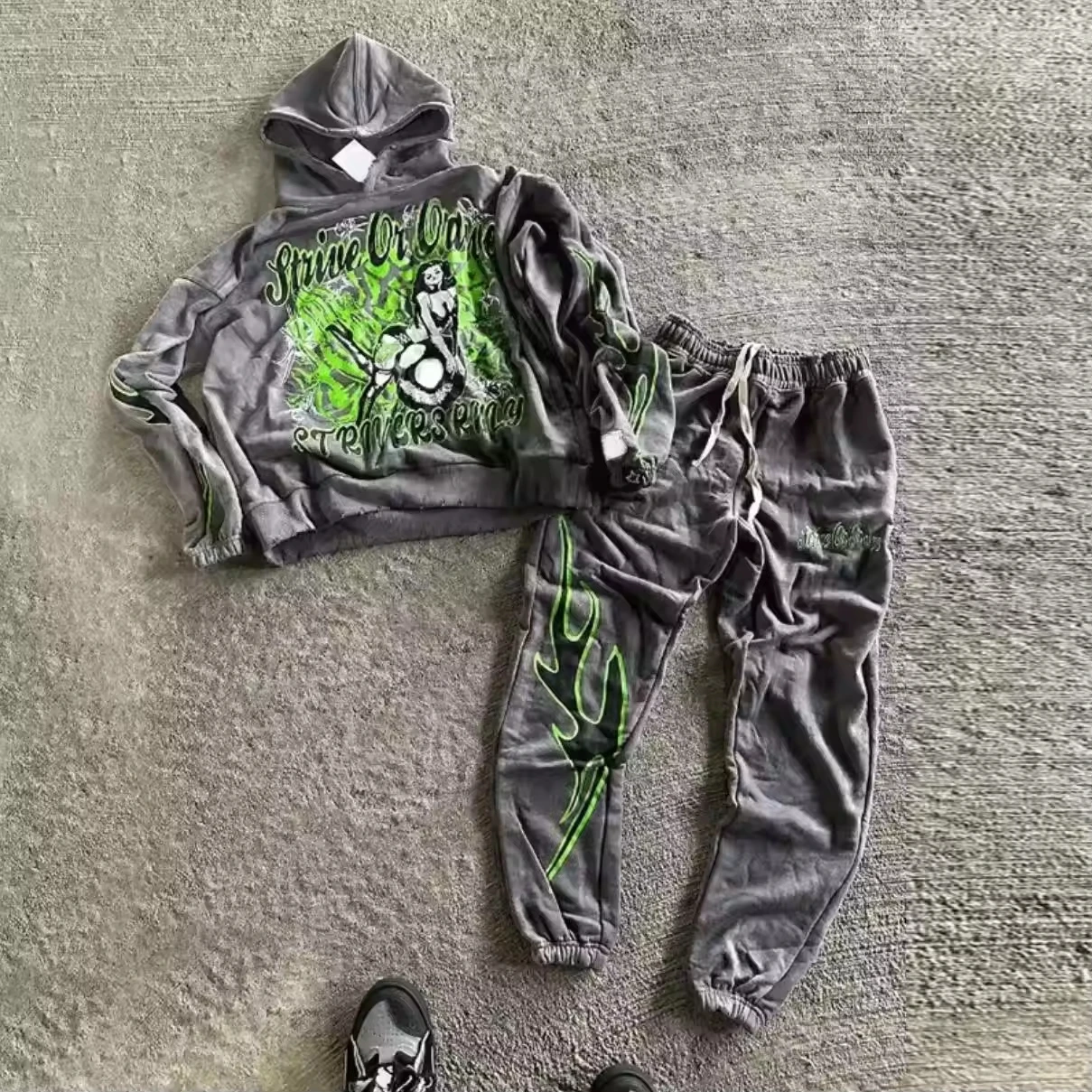 Custom Streetwear Jogging Suits 2 Piece Flare Sweatpants and Hoodie Set Men Distressed Vintage Acid Wash Tracksuit for Men gallery 5