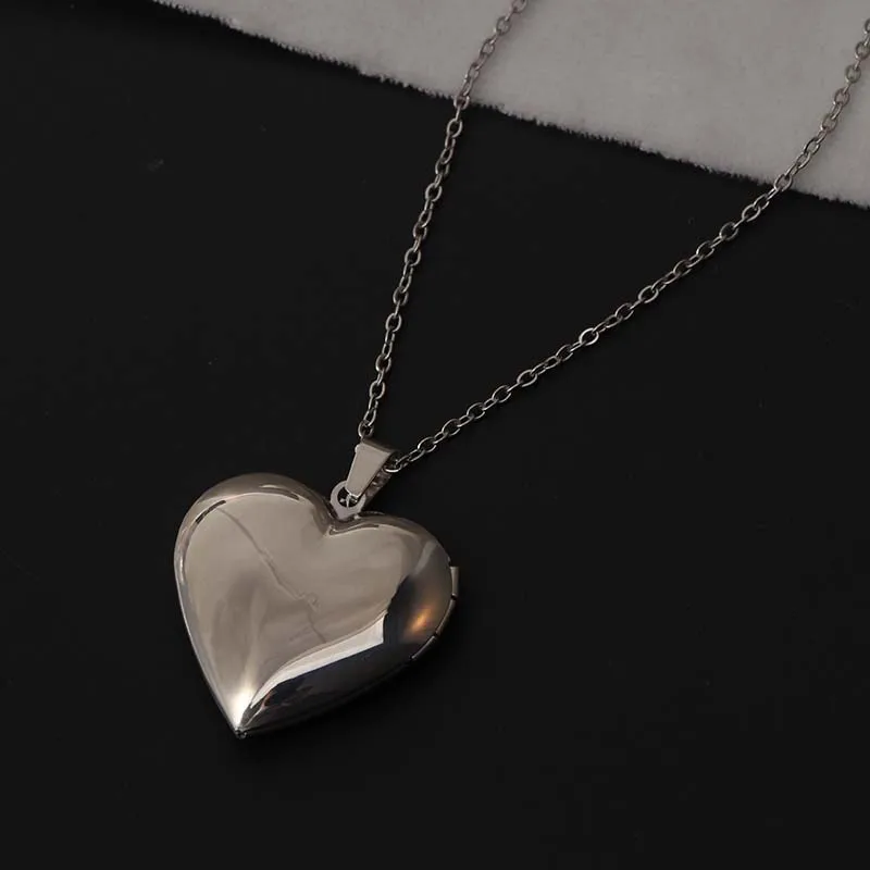 Custom Photo Heart Locket Necklace