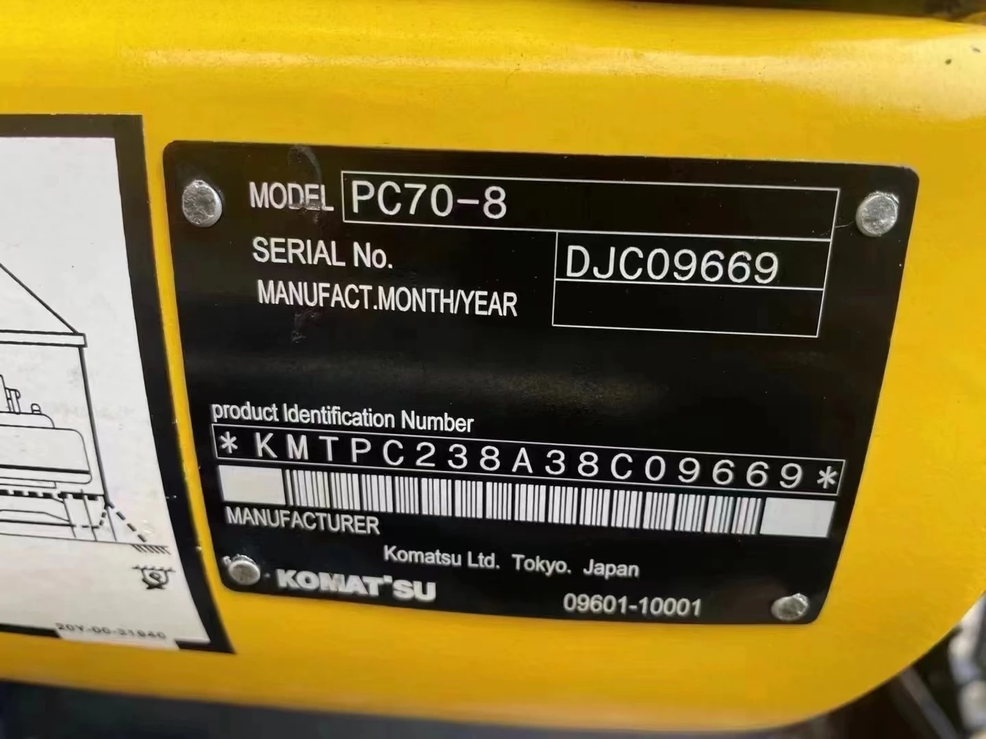 Japanese Used Komatsu PC70-8 Crawler Excavator with 6.5TON Operating Weight 0.3m³ Bucket Capacity and 48.5KW Power