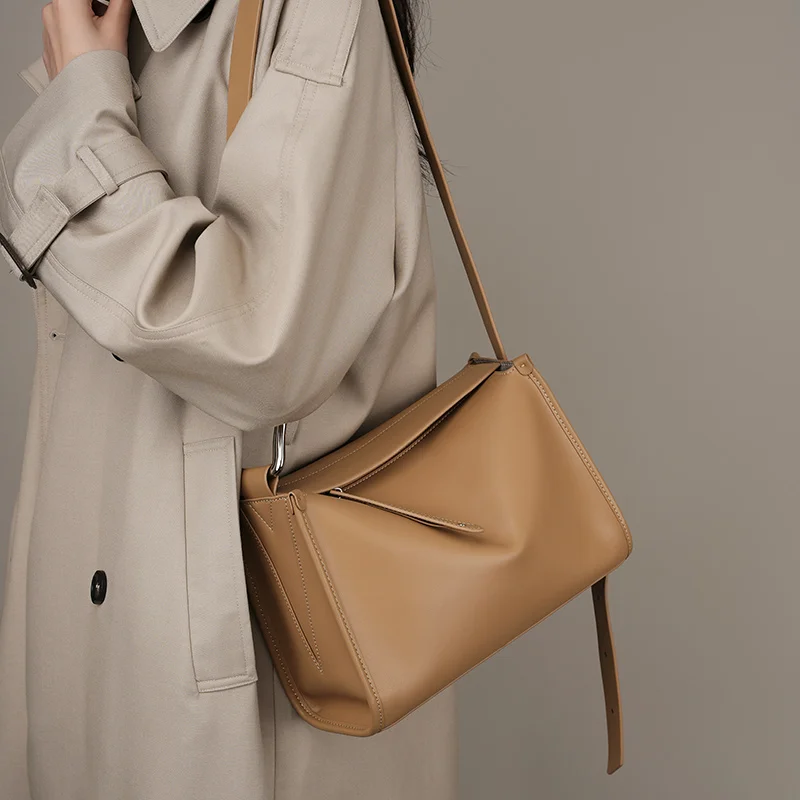 Hot Sale Customize Design Black Leather Crossbody Hand Bag Handbags Leather Cowhide Bag for Women’s Shoulder Bags