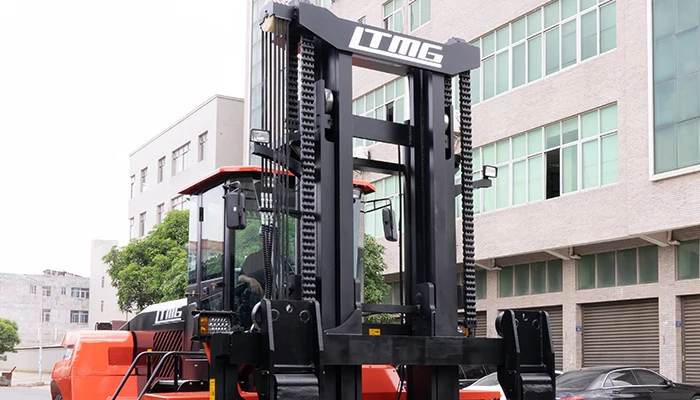 Goodsense New Hydraulic Forklift 25 Tons Loading Gasoline Powered Solid Tire Forklift 2