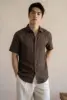 Camisa marrón de manga corta