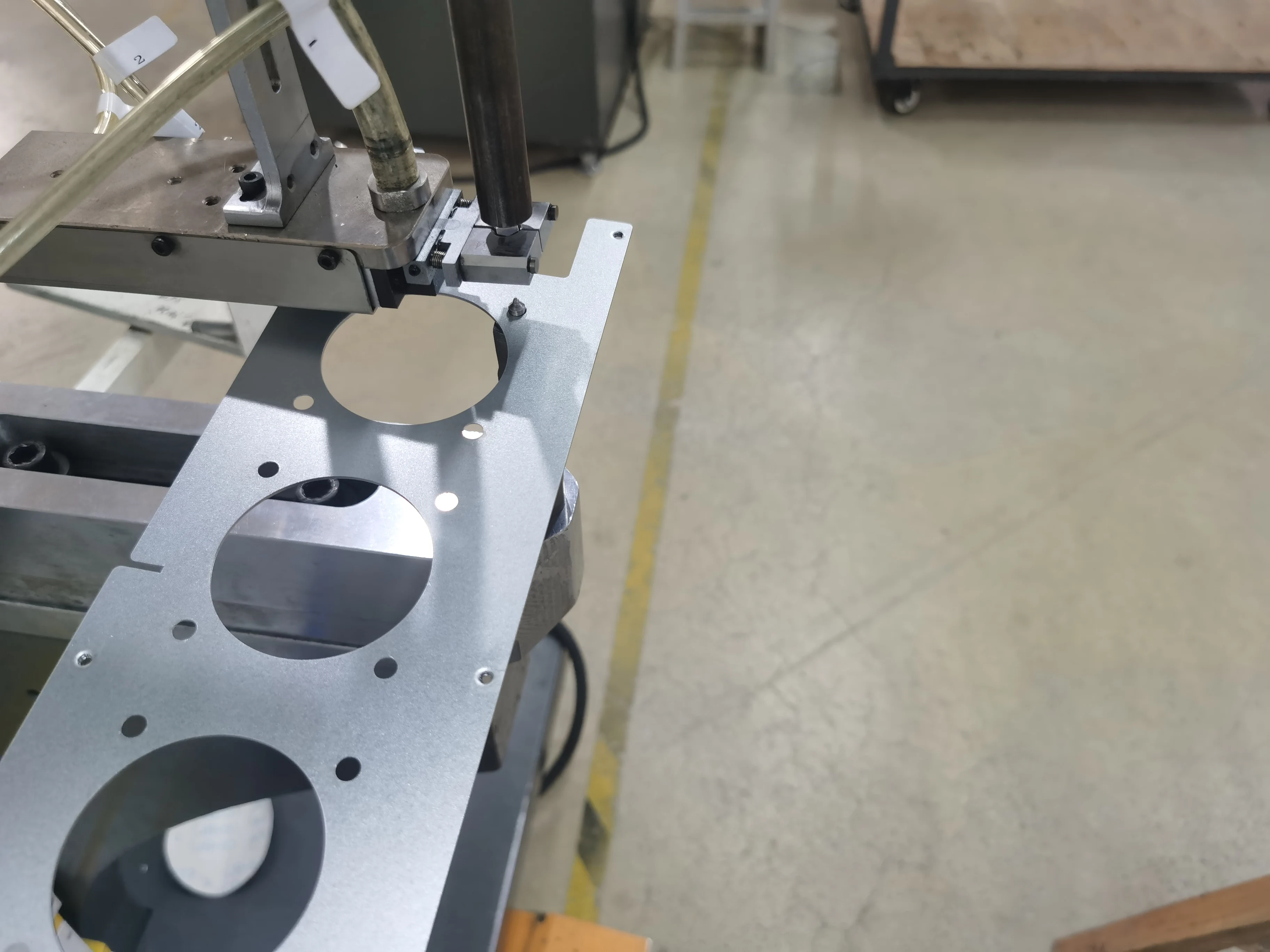 Custom Server Chassis Shell with 0.01-0.05mm Tolerance Precision Sheet Metal Fabrication and CAD Design Support