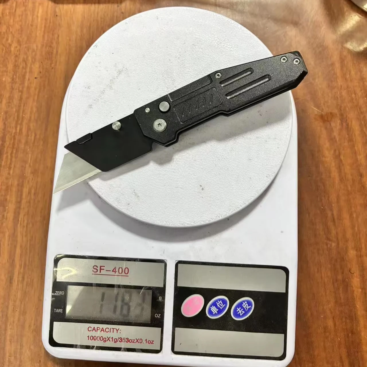 Heavy Duty Folding Utility Knife with Replaceable Blade Aluminum Alloy Handle Safety Lock for Carton Cutting - detail 2