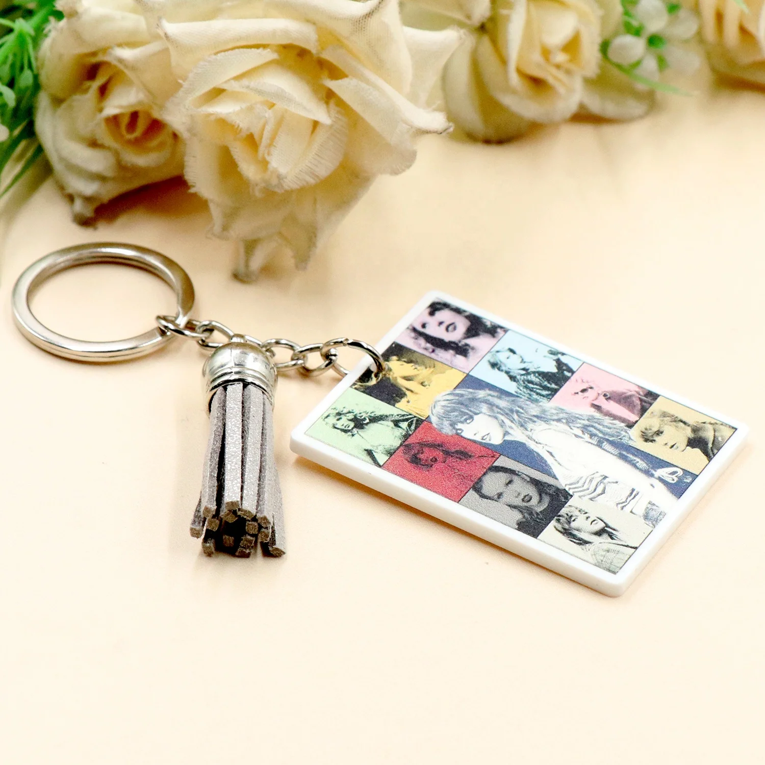 HYLKH1323 Custom Logo Keychain Female Singer UV Printed Metal and Stainless Steel Gift Acrylic Plastic Everyone's Favorite! supplier