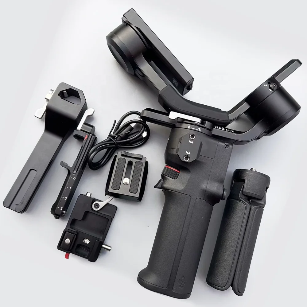 DJI RS 3 Miniカメラスタビライザー 軽量3軸支持 A7+24-70mm F2.8 GM