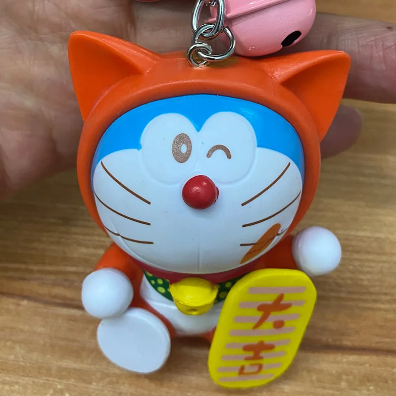 日本のアニメ漫画ドラえもんキーホルダーかわいい人形車の