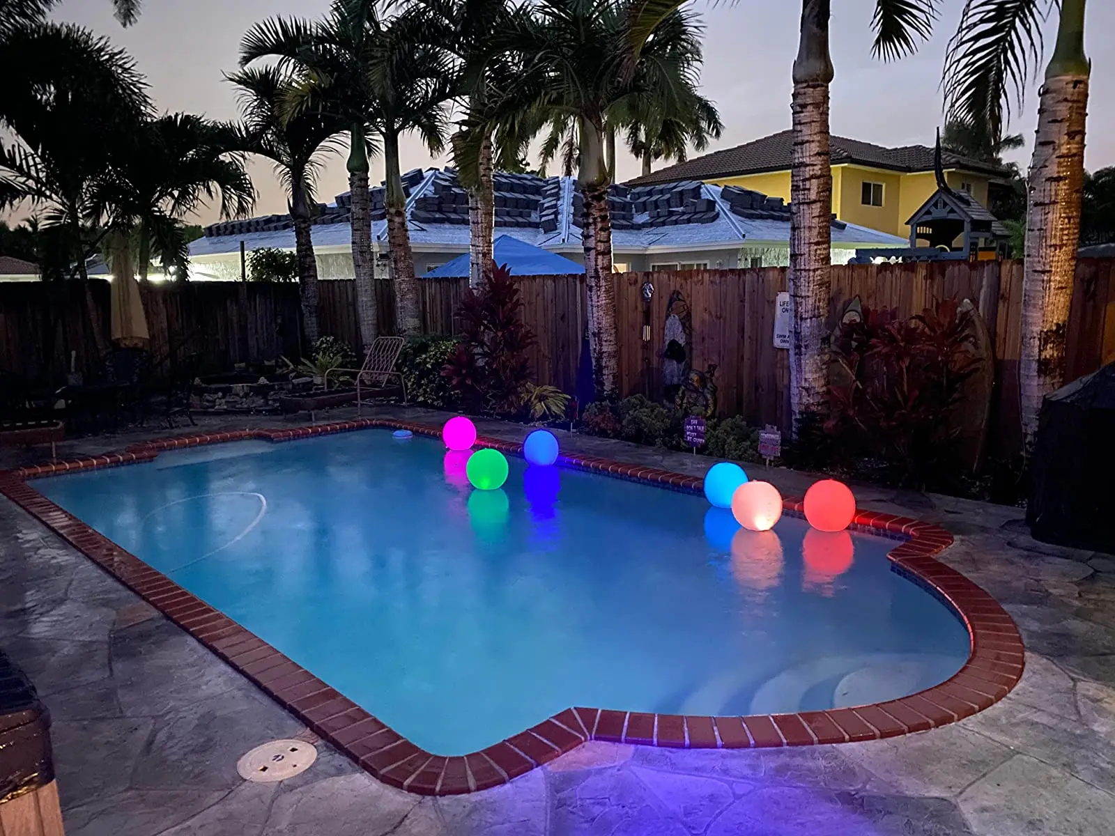 Inflatable Waterproof Rgb Led Solar Powered Glow Floating Pool Ball