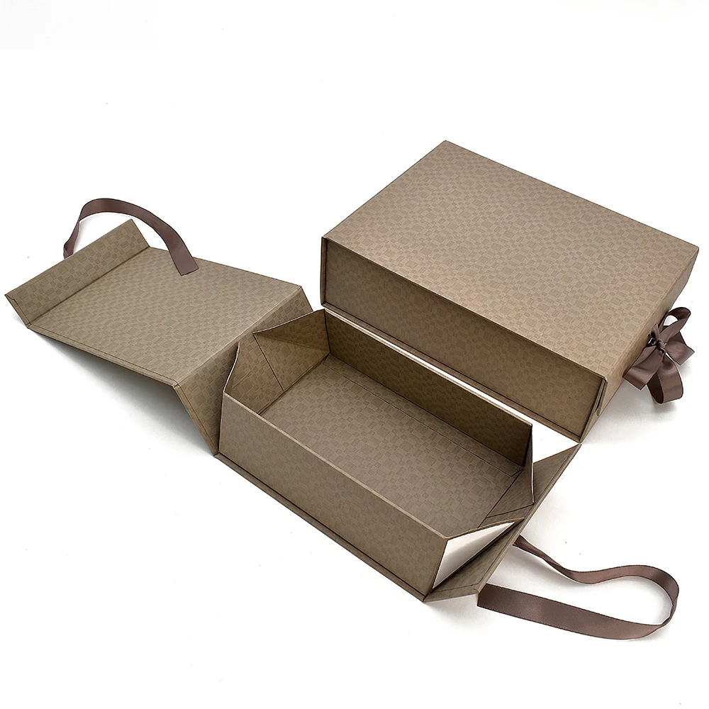 Customized Logo Magnetic Flip Paperboard Box Exquisite Small Cosmetic Cardboard Gift Packaging with Embossing & UV Coating manufacture