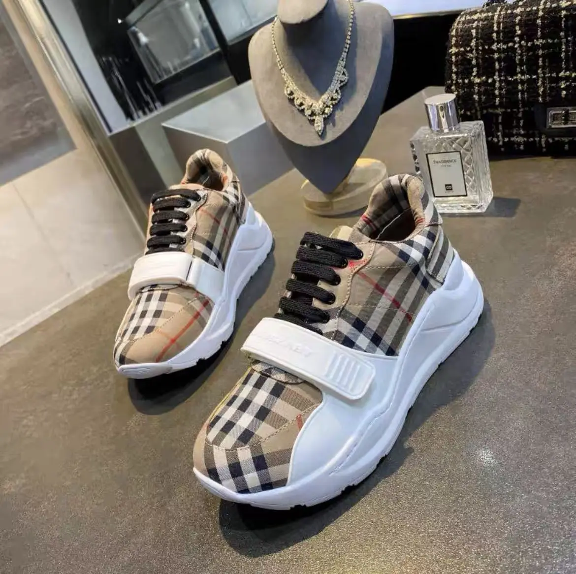 2021 new plaid color casual sports shoes thick bottom orgasm shoes men's and women's couple shoes