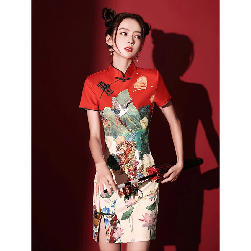 2025 Cheongsam Short Modified Red Bridesmaid Dress - Elegant