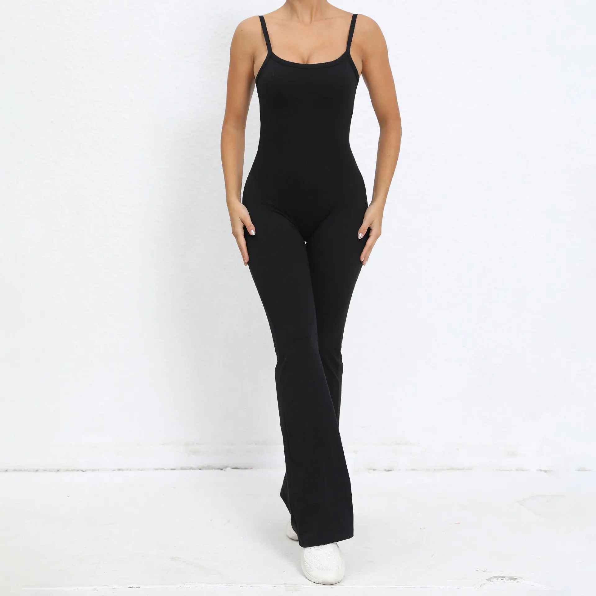 Ladies Breathable Yoga Leggings Bodysuit with Loose Leg One Piece Jumpsuit Sport Workout Jumpsuit yoga sets for Women Activewear manufacture