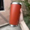 Naranja rojizo
