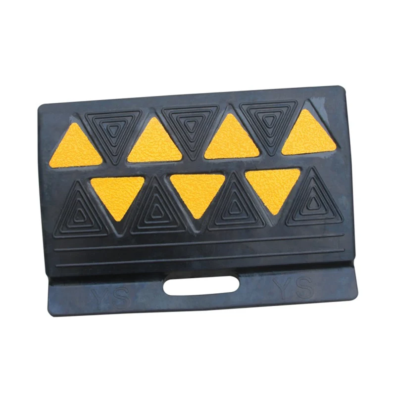 Outdoor Wheelchair Cart Car Step Curb Ramps Roadway Products Rubber Kerb Ramp for Markets factory