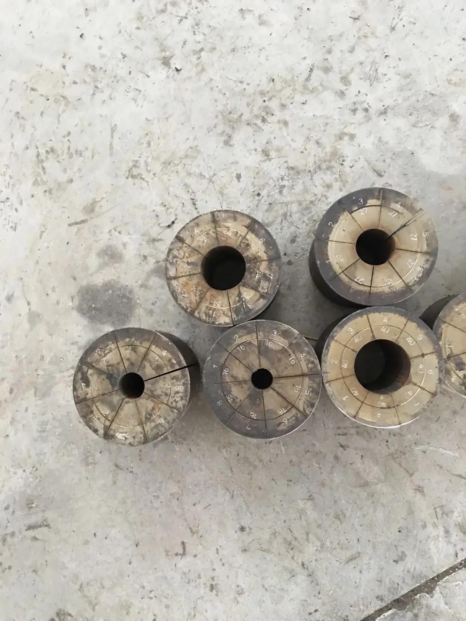 Производитель Прямая поставка компрессионная машина для труб автомобильная кондиционирования воздуха формовочная