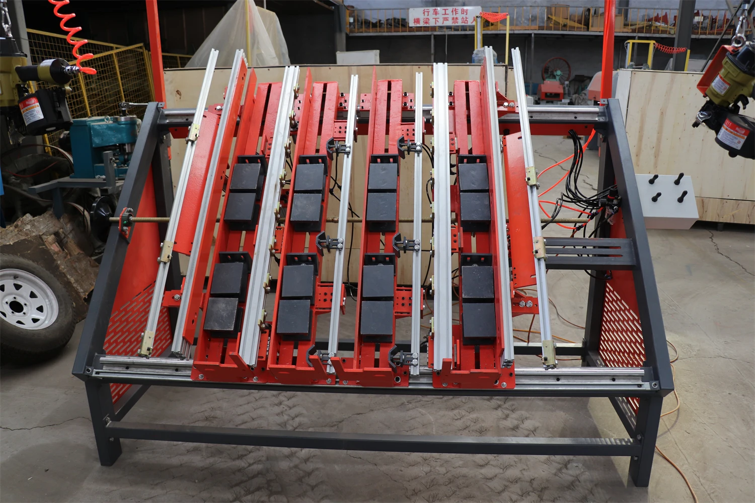 Automatic Nail Wood Pallet Making Machine