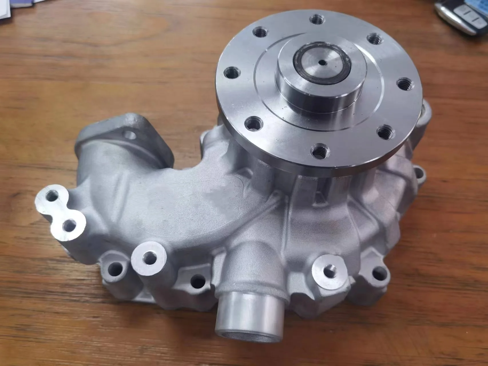 Engine Cooling System Quester GH8 Water Pump for nissan UD 210089Z00D