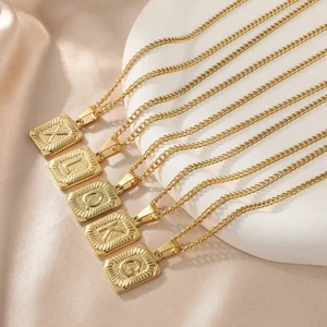 Custom a to Z Alphabet Pendant Necklace 18K Gold Plated Stainless Steel Square Letter for Gift Jewelry