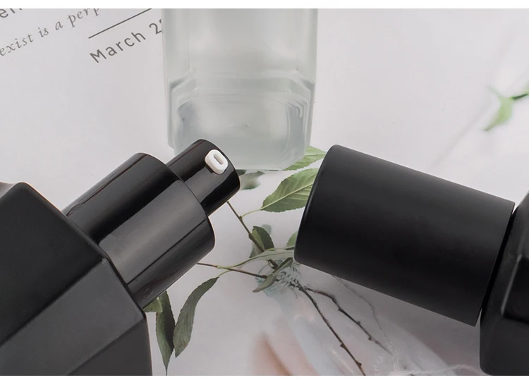 120ml 100ml 40ml Hexagon black empty lotion skincare container cosmetic spray pump packaging glass bottle set details