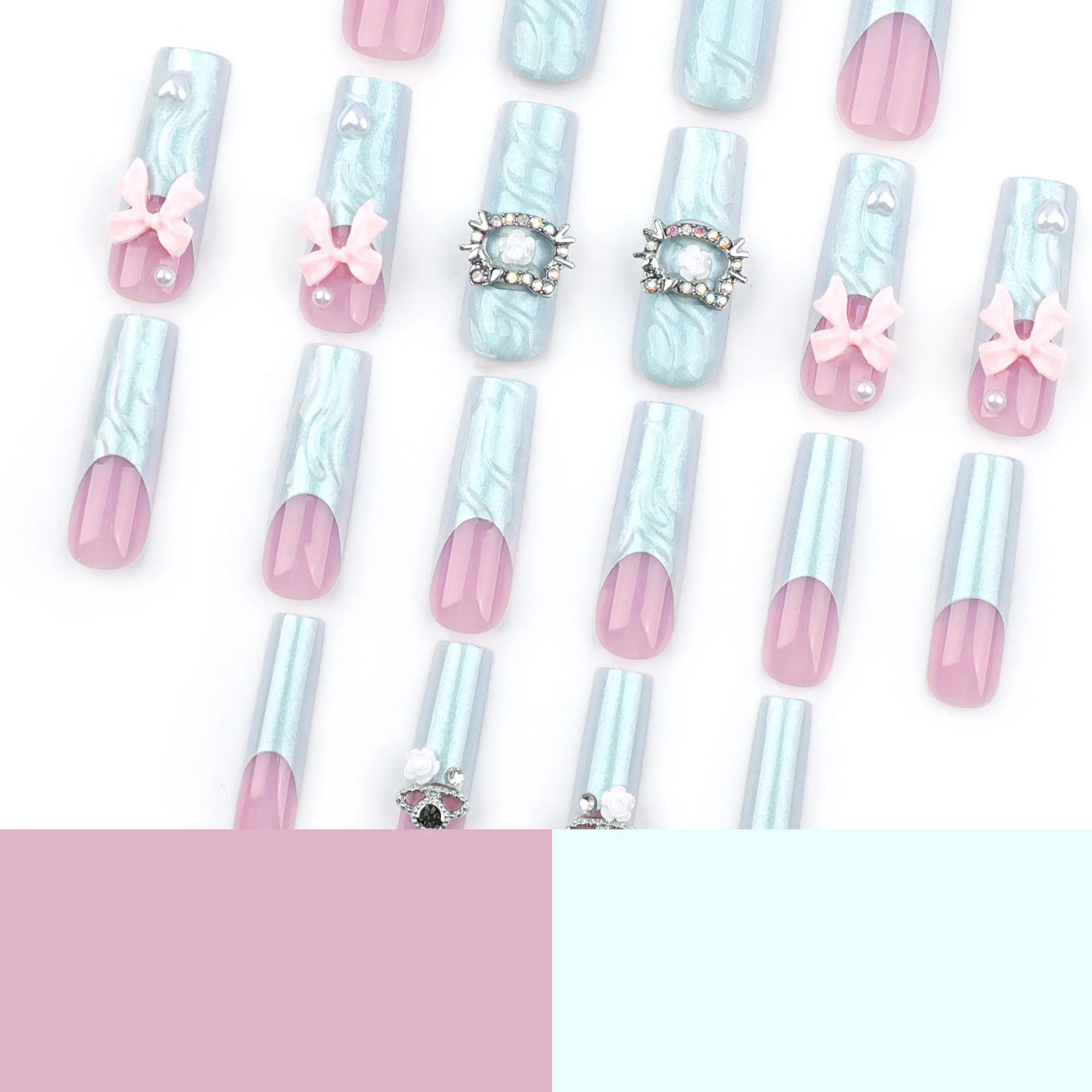 Fake Nails Avec Design 3D Crystal Mix Press on Nails With Diamonds Kawaii Pink Cartoon Resin Nail Art Decoration