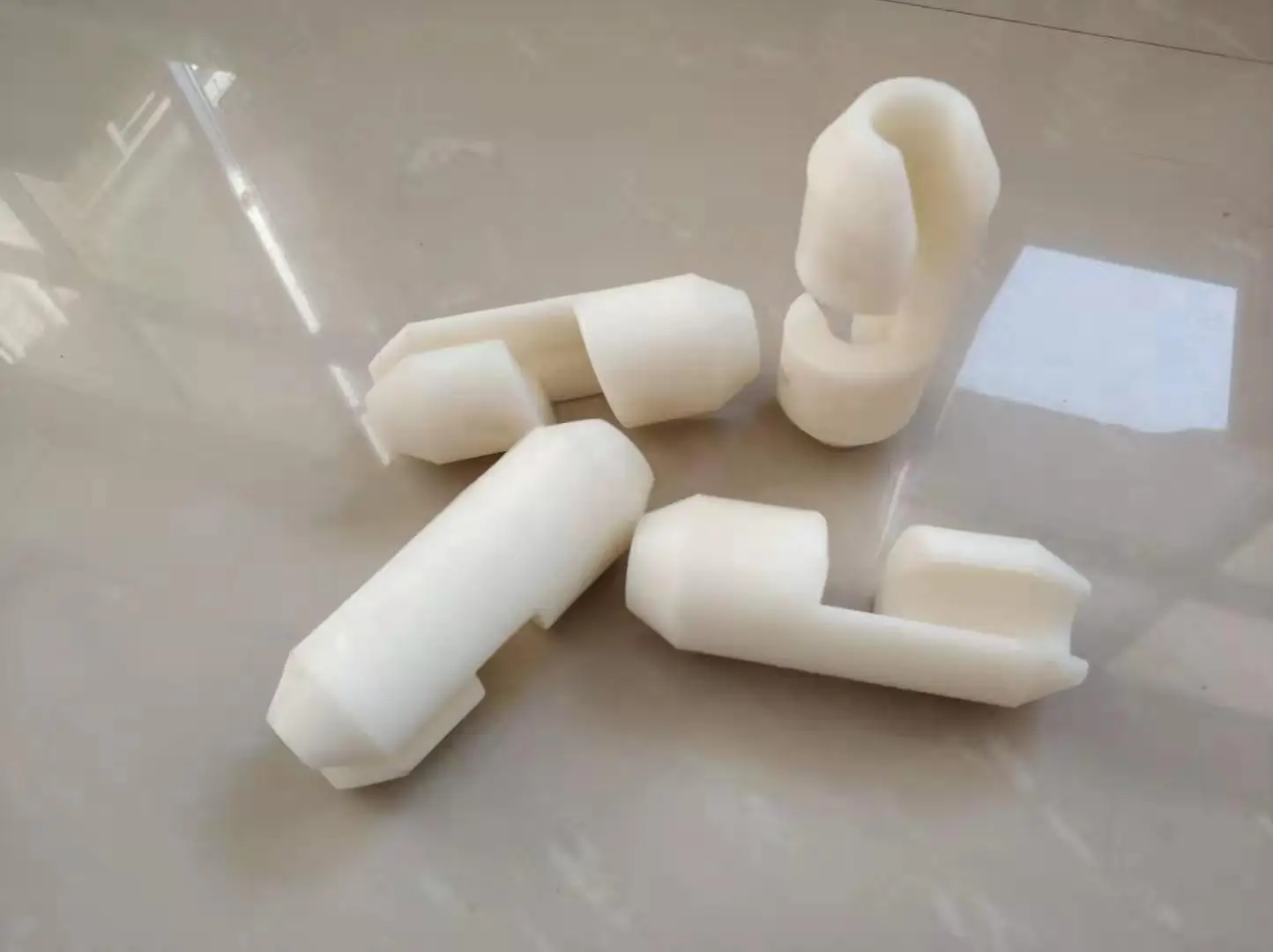 Центровочные присоски из полиэтилена высокой