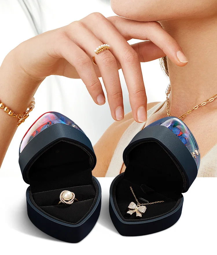 Hec19120c8c6142e48b8cf1a889385d61M