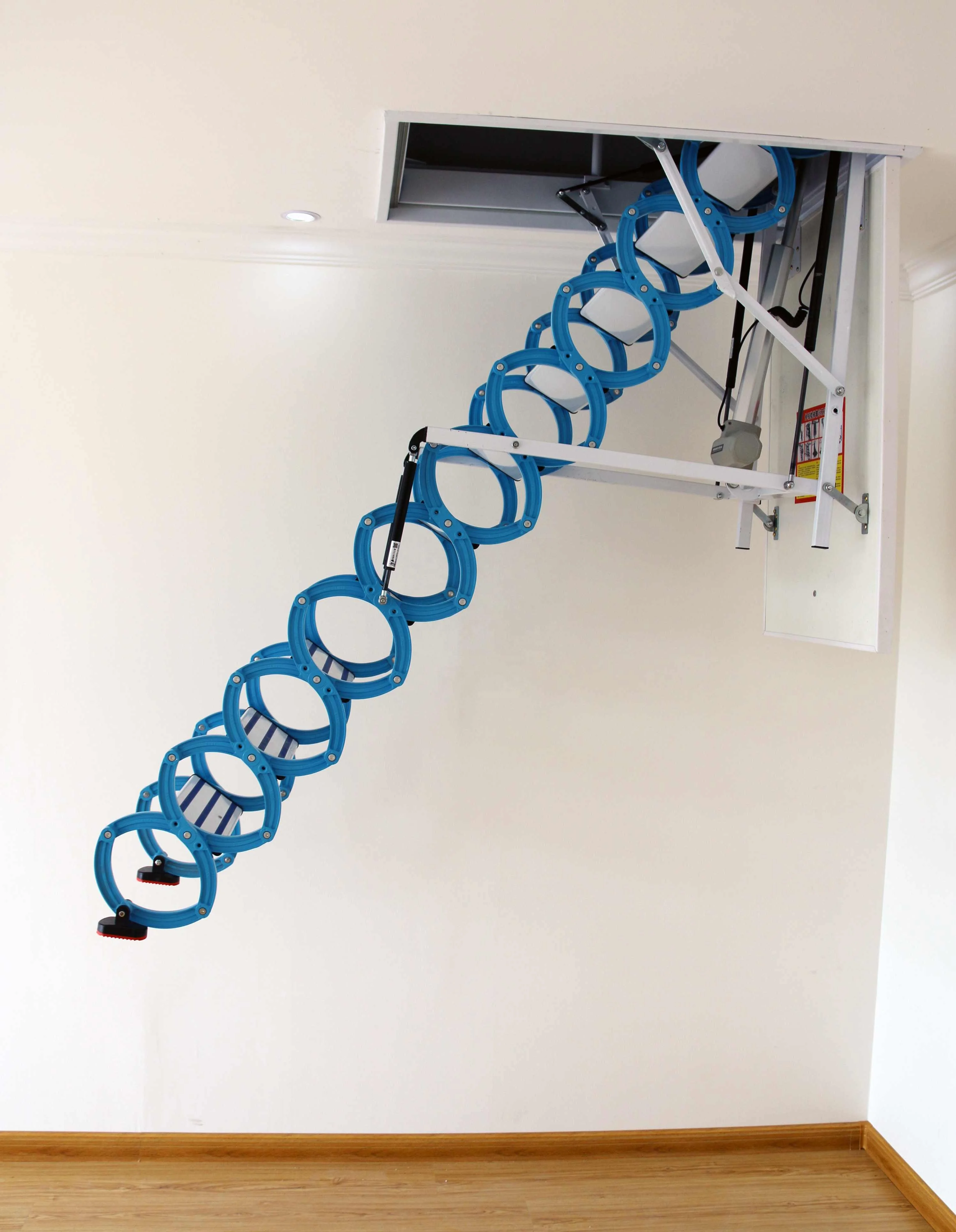 Roof Access Electric Ladder With Remote Control Attic Ladder Hinges Loft Telescopic Ladder for Townhouse