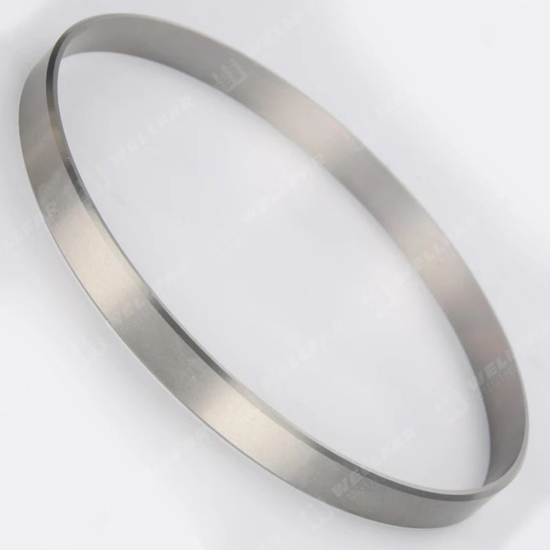 Engine Parts Cylinder Liner with Scraping Carbon Ring for DD15 139mm