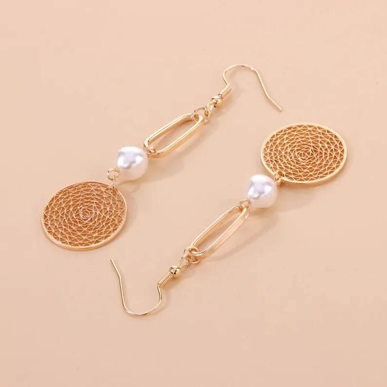 Wholesale 18k Gold Stainless Steel Geometric hollowed-out circle pearl Earring for Women