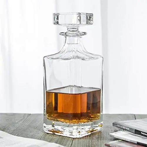 Square 26oz Whiskey Decanter with Glass Stopper
