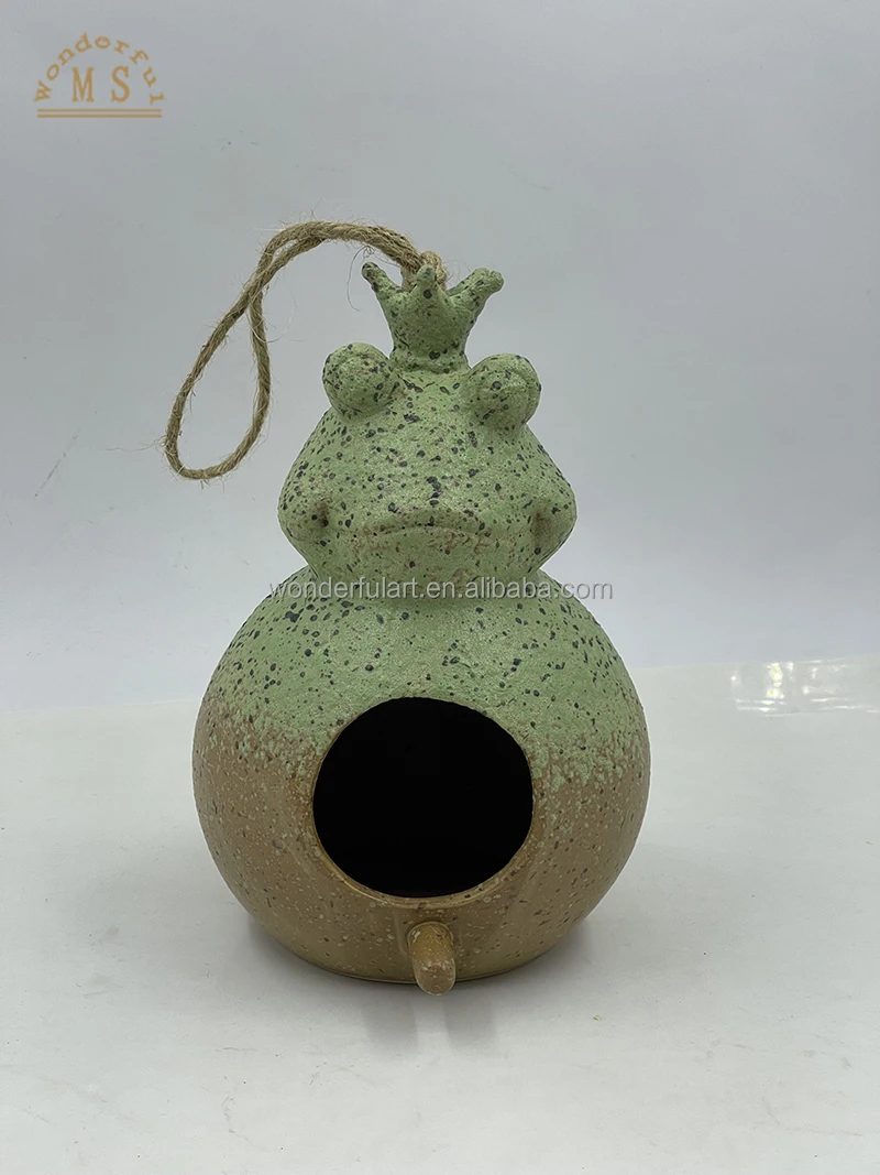 Portable Stoneware Frog Shaped Hanging Bird House Ceramic Bird Nest Bird Feeder