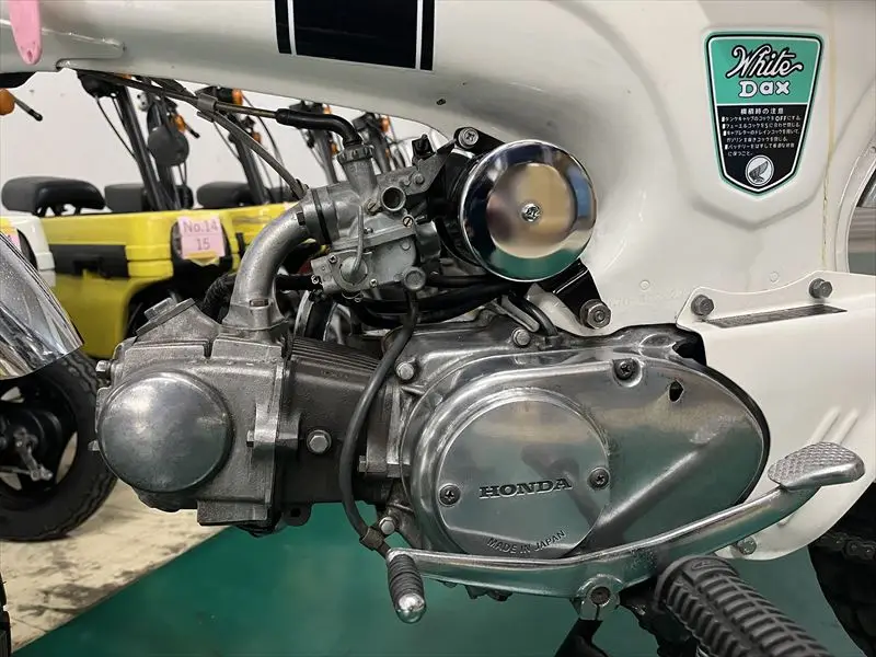 1971 Model Year DAX70 White ST70 Restored Used Japan Motorcycle Gasoline Carburetor JE6-0902-1-0195 for Export Bike
