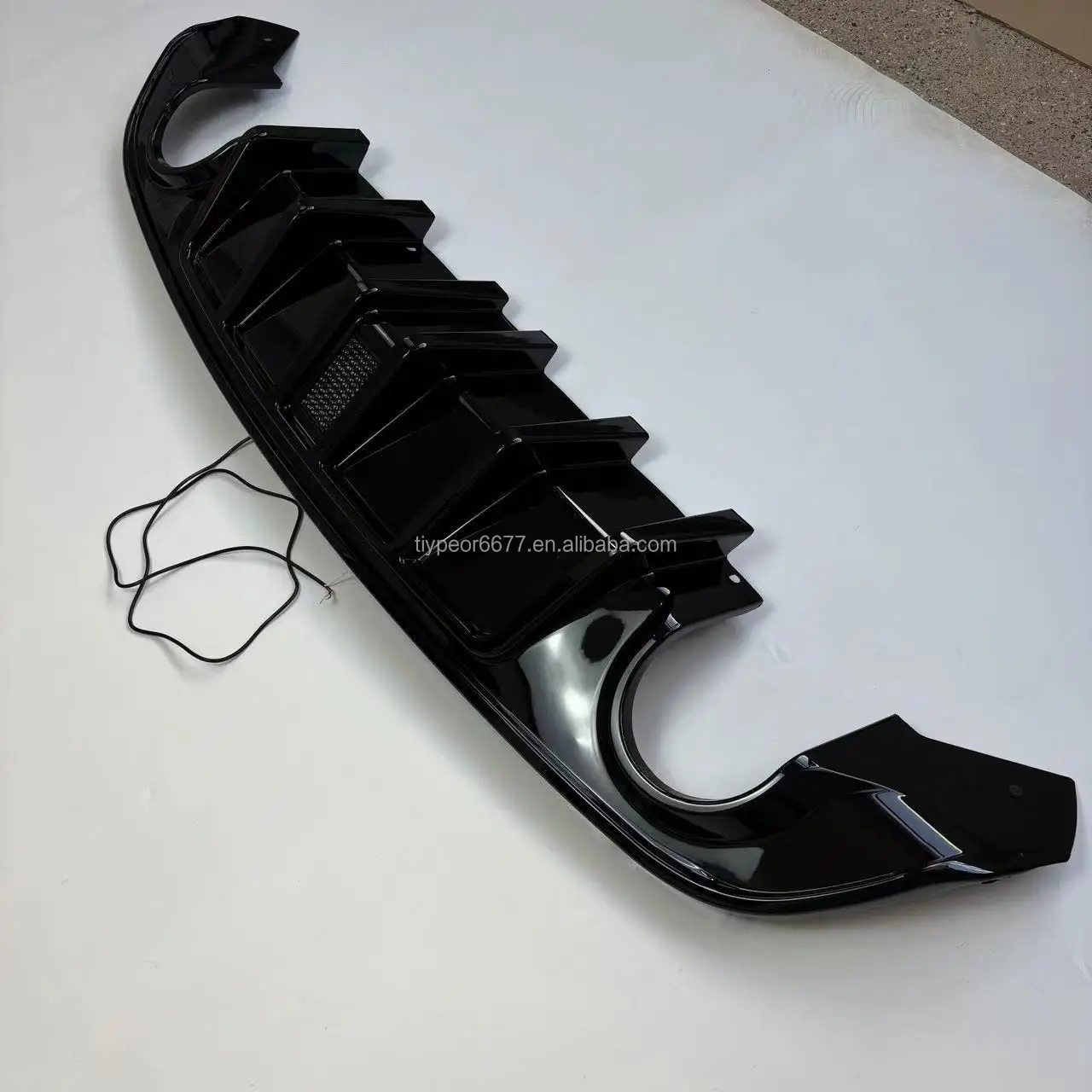 product tiypeor rear bumper diffuser with led light  for dodge charger 2015  2023 rt auto bumper diffuser abs plastic-6