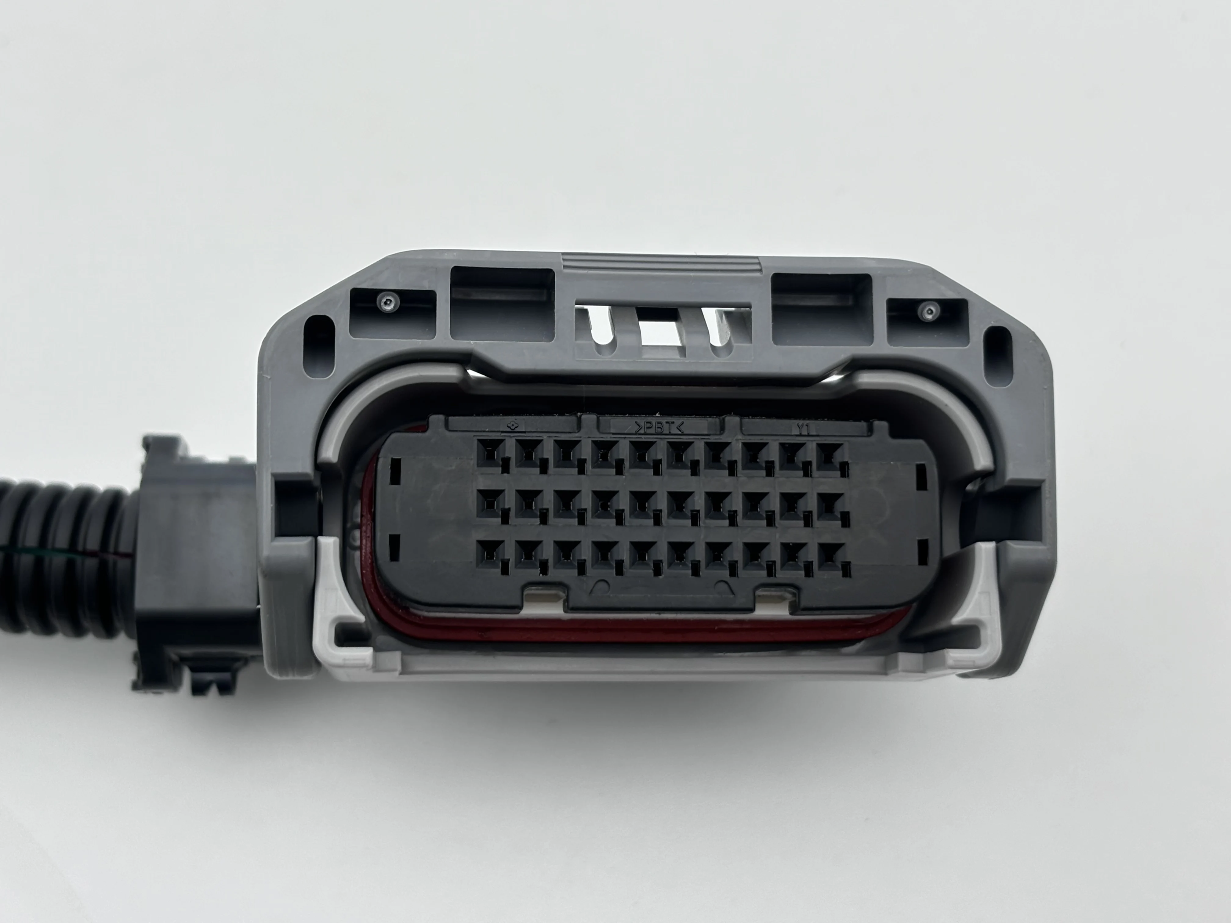 Lexus 20 Pin Gearbox Connector 82821 33680 - Sealed Automotive